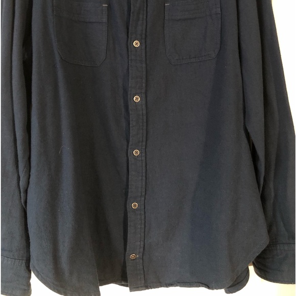 💙𝟻/$𝟸𝟻💙 PD&C classic fit blue button down flannel shirt - Picture 3 of 11